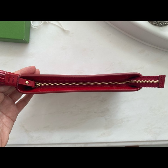 Kate Spade Red Wristlet❤️ - Picture 4 of 4